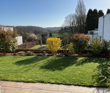 Moderne Neubauwohnung mit Loggia, Terrasse und Garten – inkl. TG-St... - Photo 4