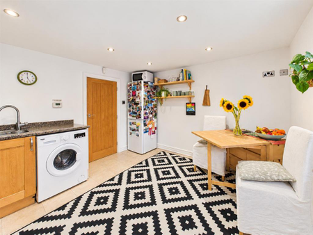 2 bedroom cottage to rent - Photo 5