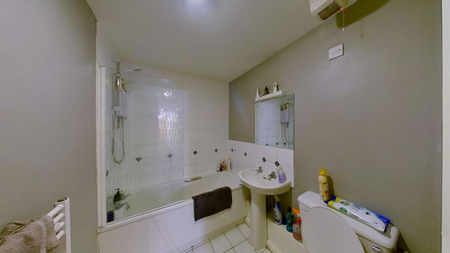 2 bedroom ground floor flat to rent - Photo 5