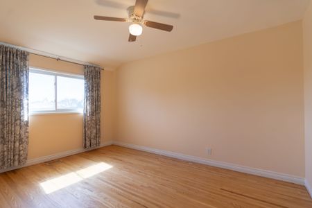 For Lease - 728 Krosno Boulevard, Pickering, Ontario - Photo 5