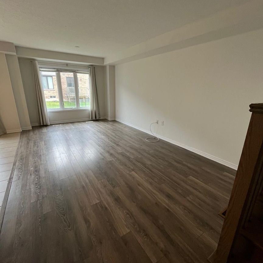 For Lease - 71 Bedrock Drive, Hamilton, Ontario - Photo 1