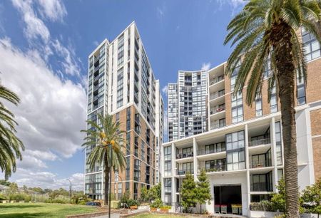 Modern Three-Bedroom Apartment Living in the Heart of Westmead - Photo 3