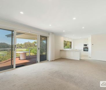 Golf Course Outlook Living - Photo 1