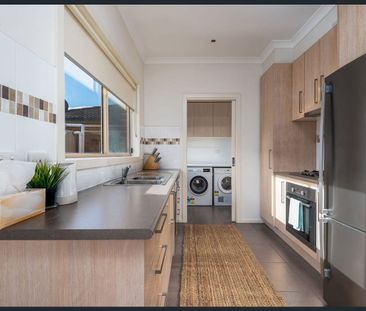 Position, Position, Position - Photo 5