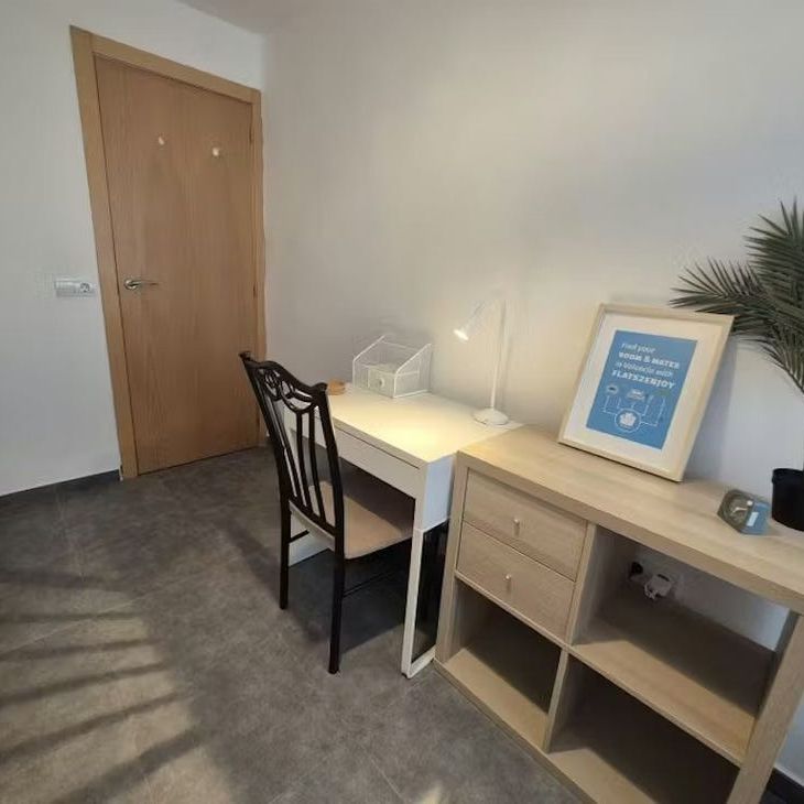 Carrer del Reverend Rafael Tramoyeres, Valencia, Valencian Community 46020 - Photo 1