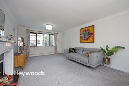 4 bedroom detached house to rent - Photo 2