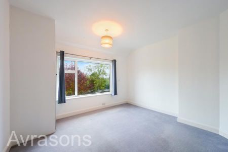 3 bedroom detached house to rent - Photo 3