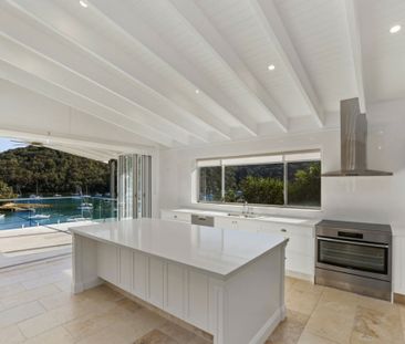 Stunning Waterfront Property - Photo 3
