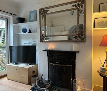 1 Bed Terraced House, Belvedere Square, SW19 - Photo 5