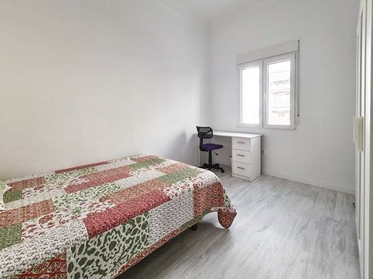 Carrer de Ramiro de Maeztu, Valencia, Valencian Community 46022 - Photo 1