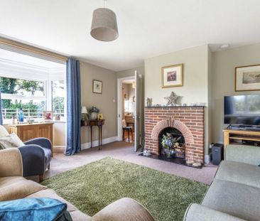 3 Bedroom House - Lee, Romsey - Photo 3