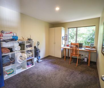 Modern, Sunny 4-Bedroom Home with Stunning Views! - Photo 3
