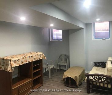 For Lease - 93 Whitehouse Crescent, Brampton, Ontario - Photo 2