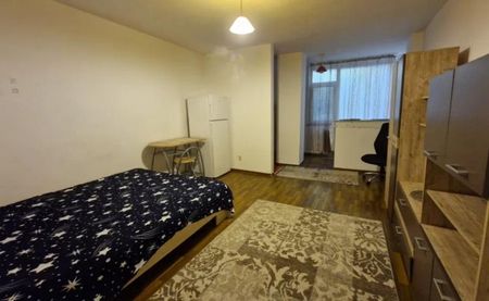 Apartament cu 1 camera in Tatarasi-Flora - Photo 2