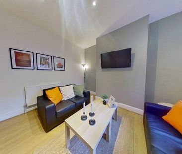 4 bedroom terraced house to rent - Photo 2
