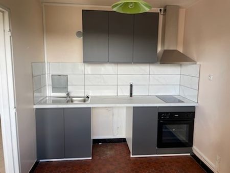 Location Appartement 1 pièce 34m² EVREUX 27000 - Photo 2
