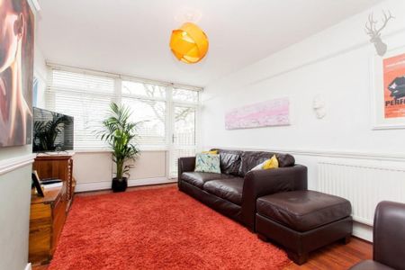3 Bed Flat, Tomlinson Close, E2 - Photo 3