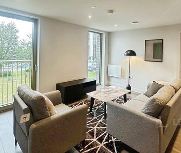 2 bedroom flat to rent - Photo 2