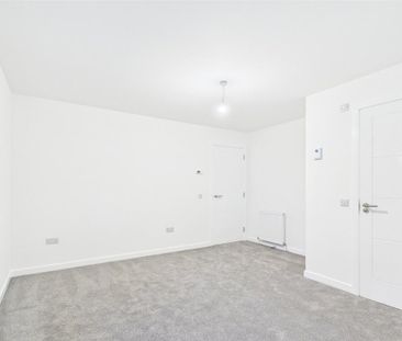 3 bedroom maisonette to rent - Photo 2