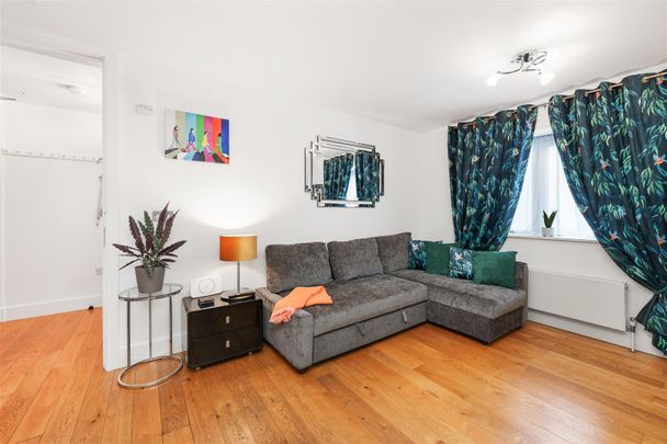 West Central Street, Bloomsbury - Photo 1