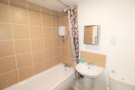1 bedroom ground floor flat to rent - Photo 4