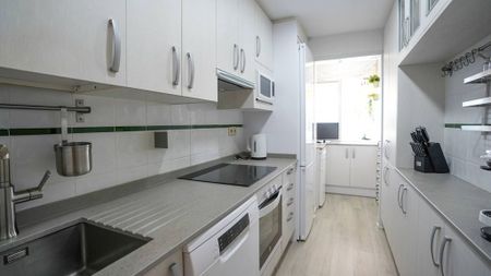 2 bedroom luxury Flat for rent in Nueva Andalucia, Andalusia - Photo 5