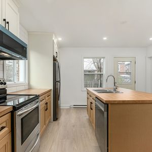 5 1/2 à Louer - Photo 2