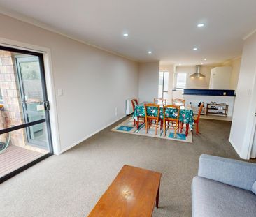 Central Palmerston North - 2 Bedrooms - Photo 5