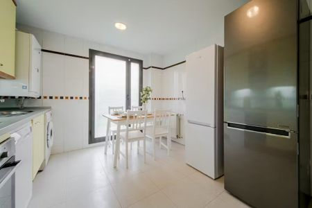 Calle de Ana de Austria, Madrid, Community of Madrid 28050 - Foto 4