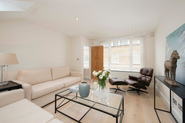 Beverston Mews, Marylebone, London, W1H - Photo 1