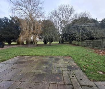 3 bedroom semi-detached house to rent - Photo 4