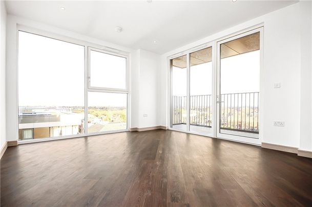 Eden Grove, Staines-upon-Thames, Spelthorne, TW18 4ZW - Photo 1