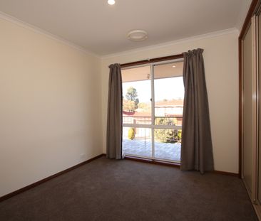 21 Adkinson Close, Isaacs ACT 2607 - House For Rent | Domain - Photo 4