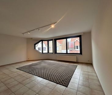 Appartement te huur - Foto 1