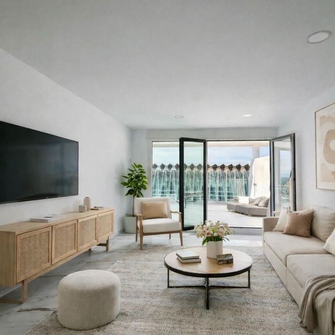 3 room luxury penthouse for rent in Valencia - Photo 1