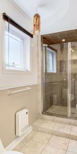 Maison riveraine 4 ch • 2 sdb + salle d'eau • Disponible 1er janv • 2 998 $/mois - Photo 4