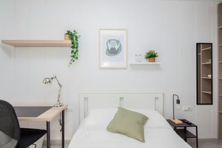 Avinguda del Port, Valencia, Valencian Community 46023 - Photo 2