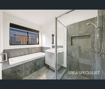 18 Velvet Avenue, Rockbank, Vic 3335 - Photo 1