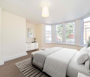2 bedroom flat to rent - Photo 2
