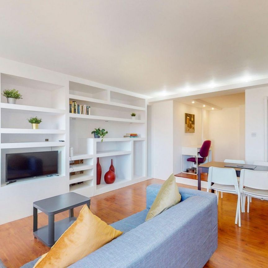 2 Bedroom Flat To Let - Photo 1