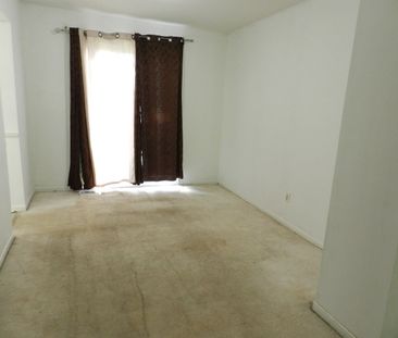 For Lease - 10 BALDOON Road, Toronto, Ontario - Photo 2