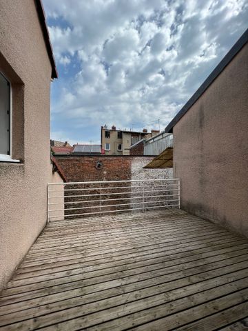 Location Appartement 4 pièces 117m² - Photo 3