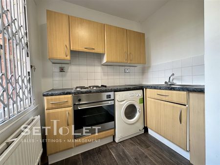 39 Evington Road, Leicester, Leicestershire, LE2 1QG - Photo 3