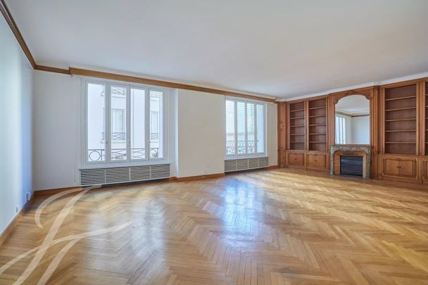 Appartement à louer Paris 8Ème - Champs-Élysées, Paris Rive Droite, France7 500 EUR / Mois - Photo 1