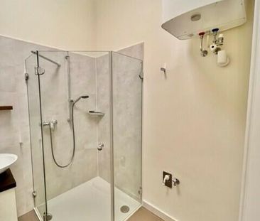 Altbau-Garconniere: Nähe FH-Joanneum im 3.OG ohne Lift - ab 1.12. b... - Foto 2