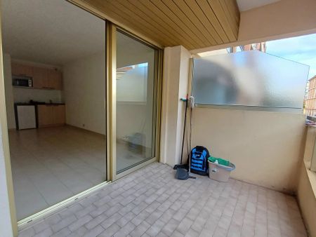 Location Appartement 1 pièce 25m² CANNES 06400 - Photo 5