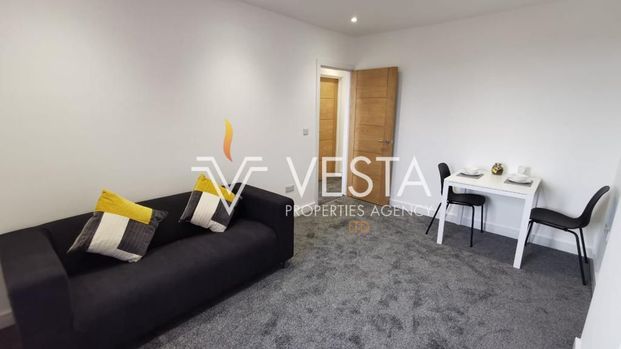 Flat 3, Ansty Road, Coventry - Photo 1