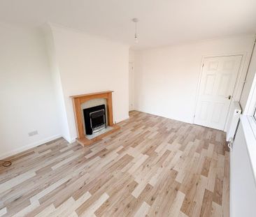 2 bedroom detached bungalow to rent - Photo 2