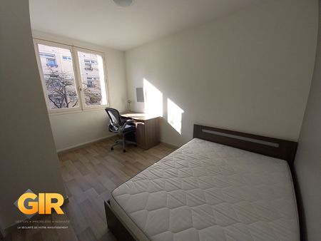 Location Appartement 1 pièce 75m² RENNES 35000 - Photo 2