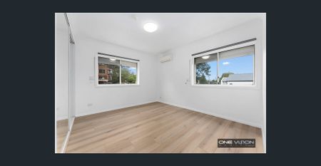 Fully Renovated. - Photo 2